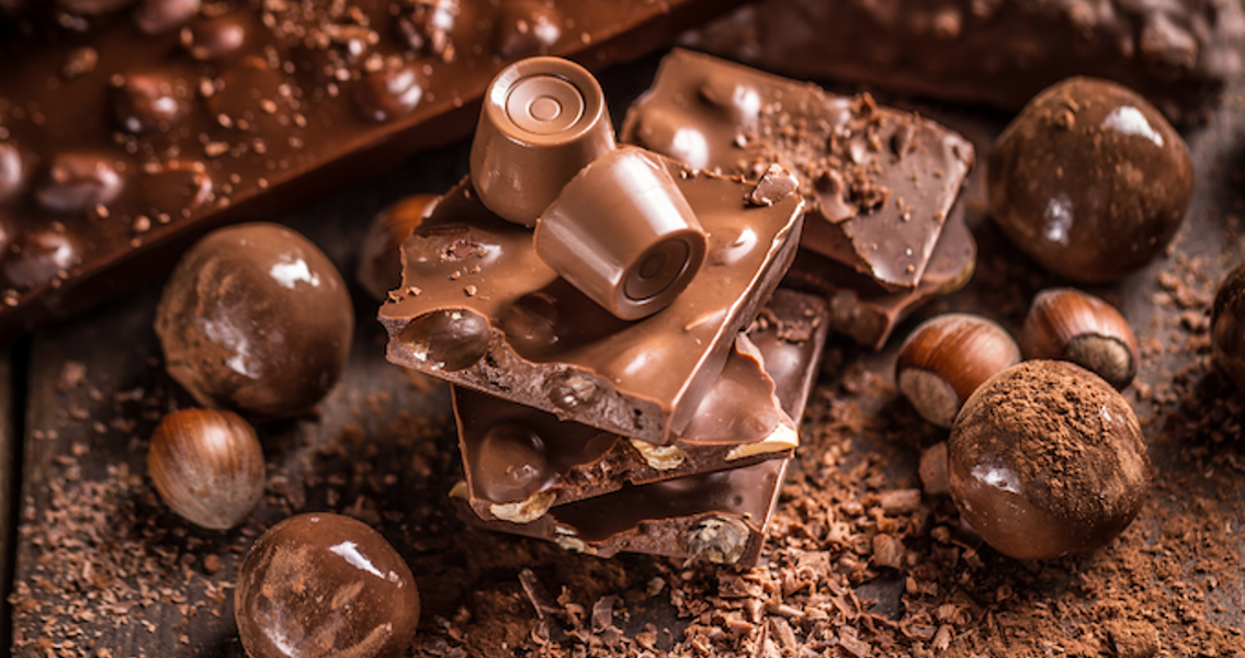 Делаем шоколадные шедевры: рецепт и советы по изготовлению домашних конфет