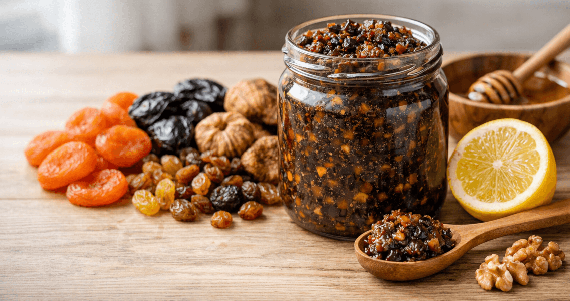 Паста Амосова из сухофруктов и орехов с медом и лимоном