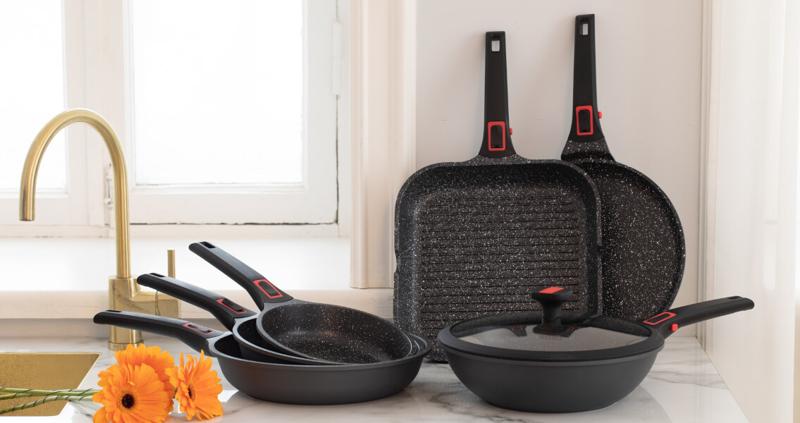 Пригорает сковорода с антипригарным покрытием что делать